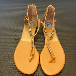 Dolce Vita NWOT Sandals